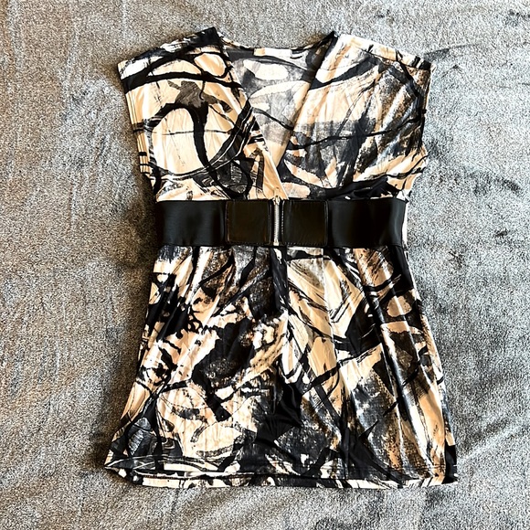 Charlotte Russe White Tan Black Elastic Splatter Waist Belt Surplice Top size M - Picture 1 of 8